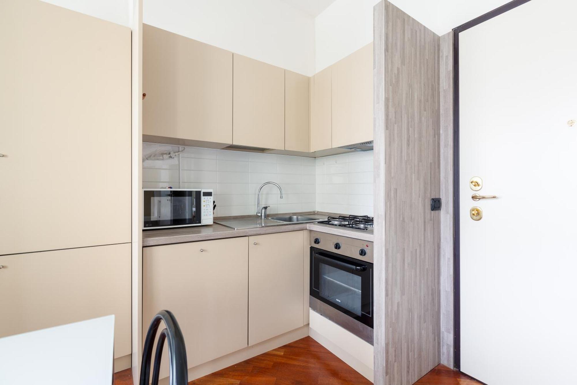 Bright & Comfy With Parking Appartamento *