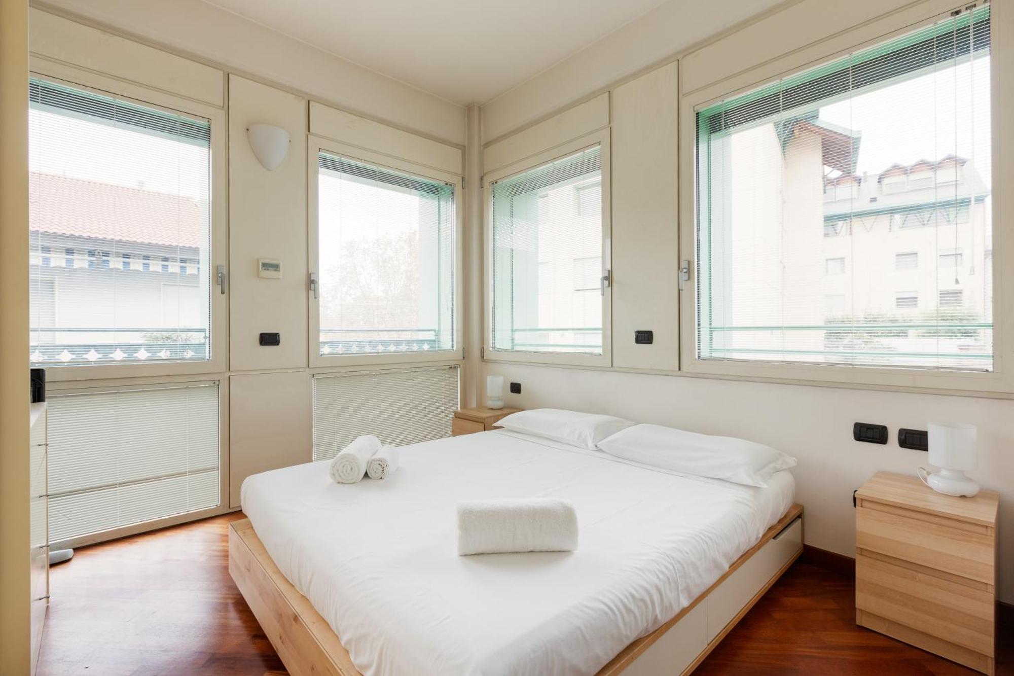 Bright & Comfy With Parking Milano